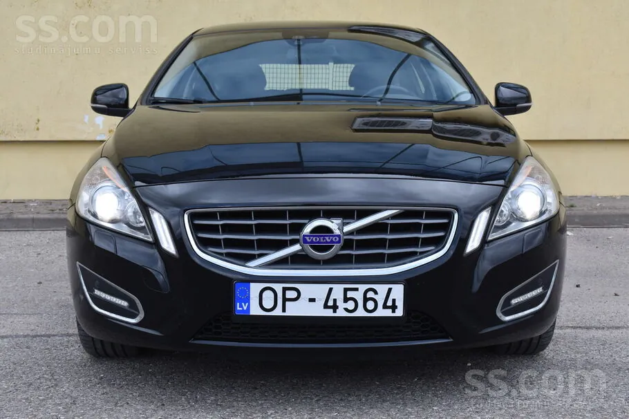 Volvo V60 2011 photo 3