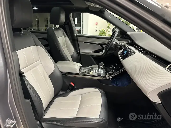 Land Rover Range Rover Evoque 2021 photo 4