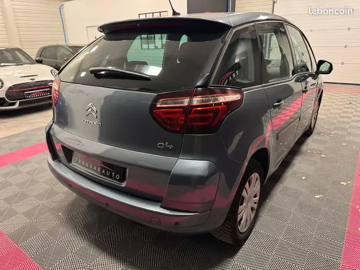 Citroen C4 Picasso 2010 photo 5