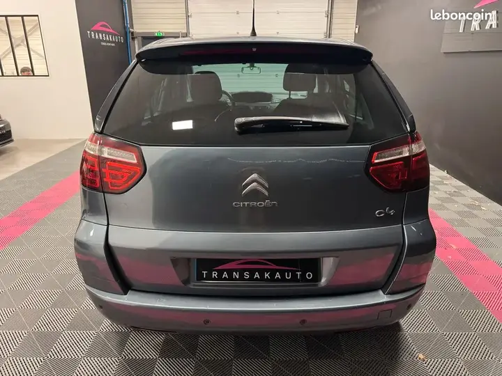 Citroen C4 Picasso 2010 photo 4