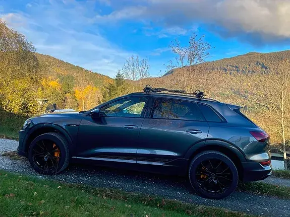 Audi E-Tron 2023 photo 2