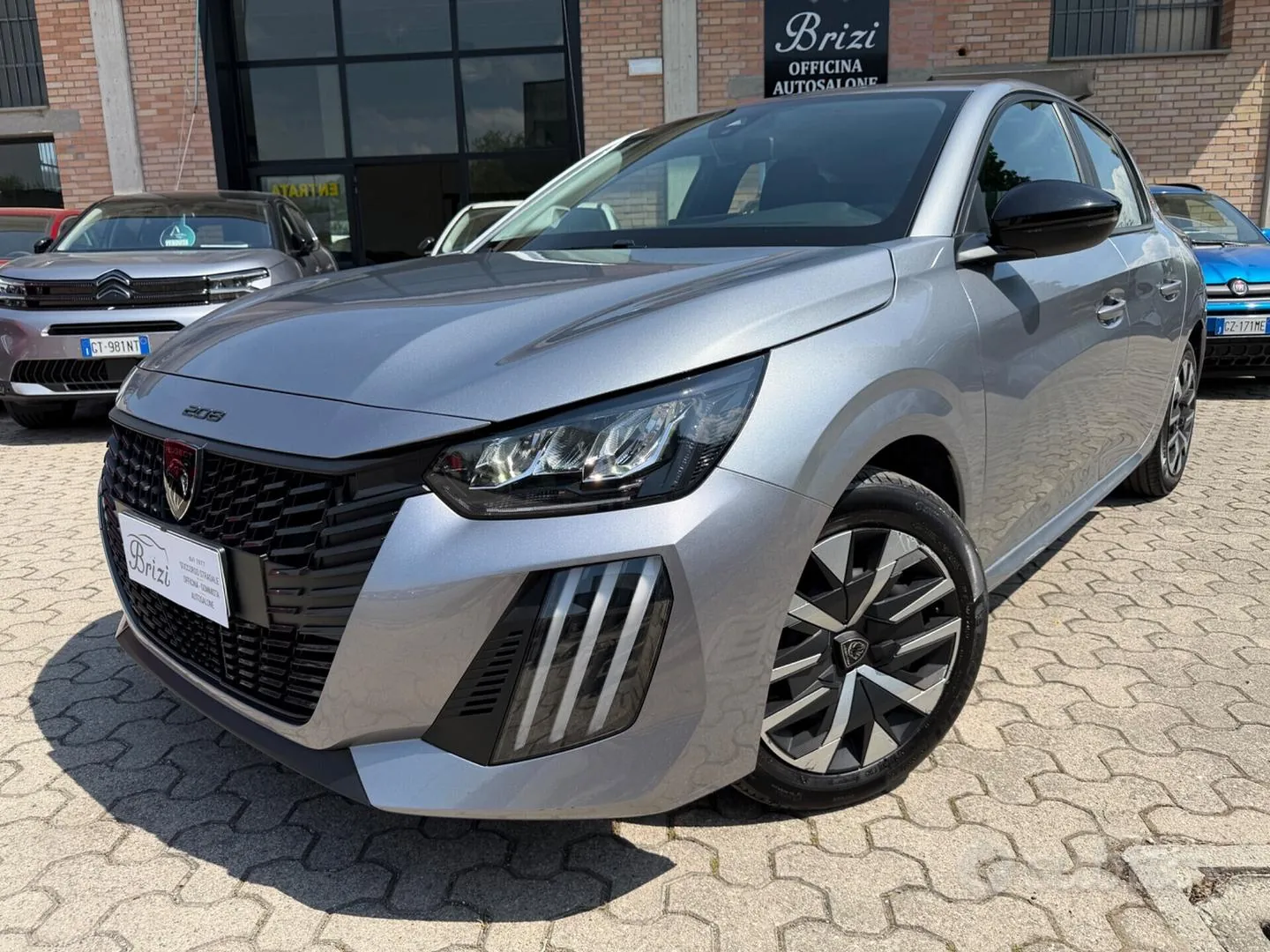 Peugeot 208