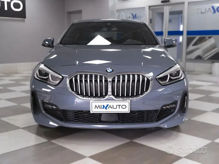 BMW 1 Series 2021 photo 2