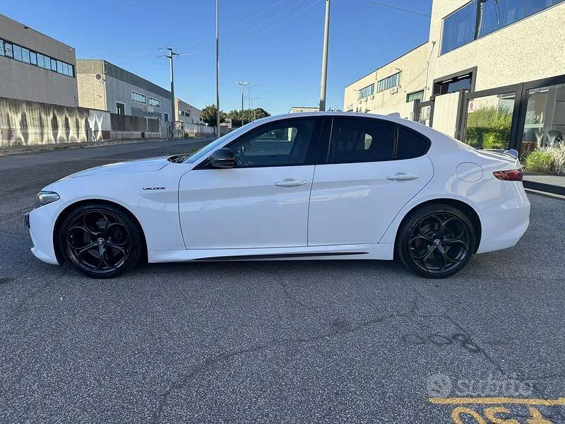 Alfa Romeo Giulia 2018 photo 3
