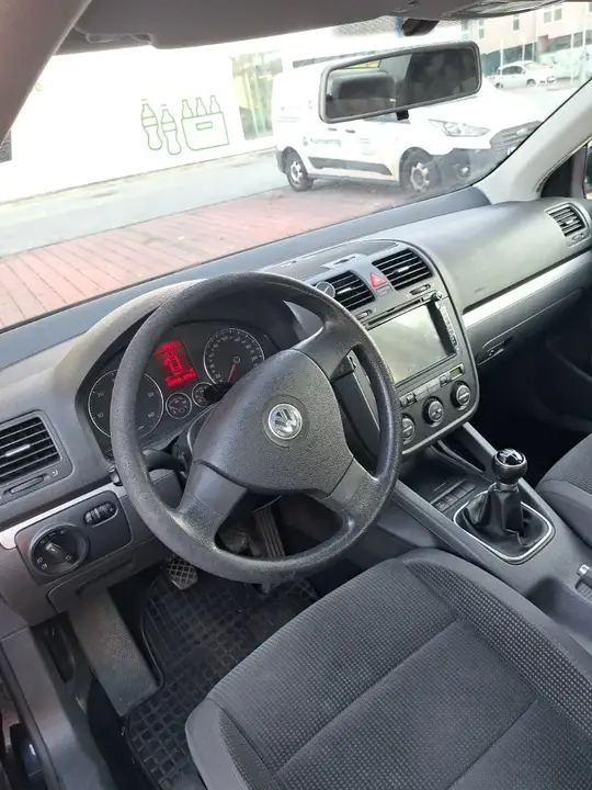Volkswagen Jetta 2010 photo 3