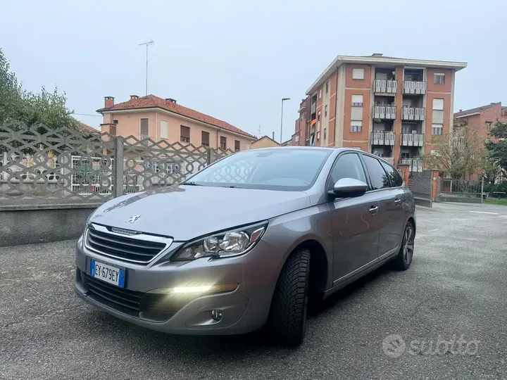 Peugeot 308 2015 photo 2