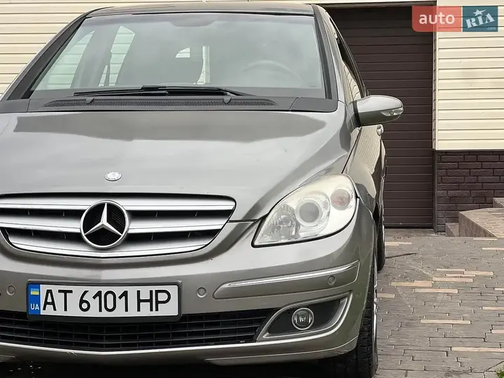 Mercedes-Benz B-Class 2008 photo 2
