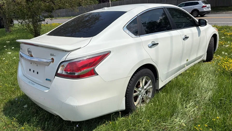 Nissan Altima 2015 photo 4