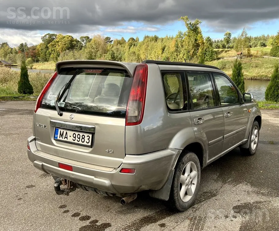 Nissan X-Trail 2002 photo 3