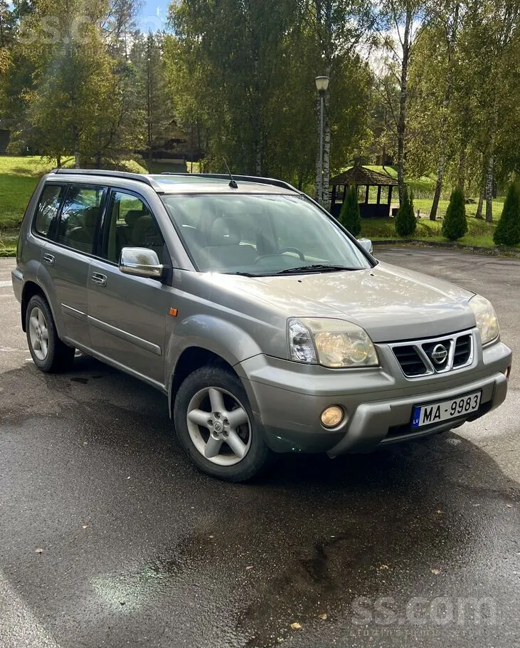 Nissan X-Trail 2002 photo 2