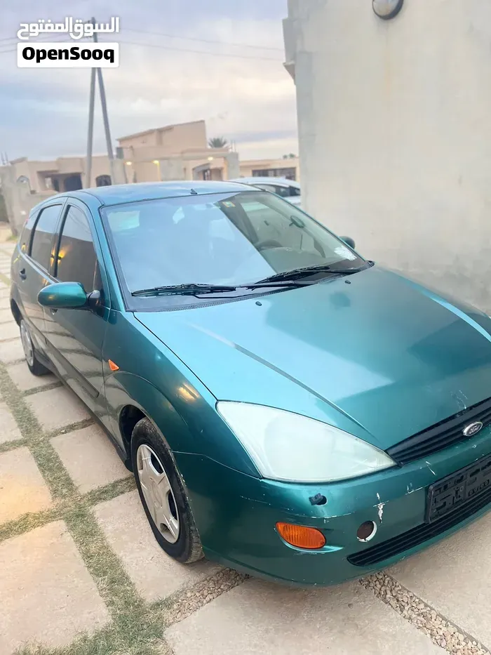 Ford Focus 2002 photo 2