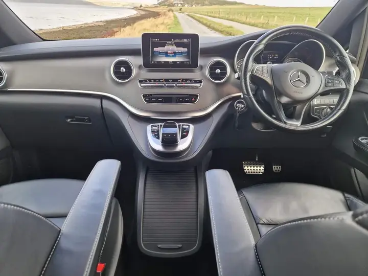 Mercedes-Benz V-Class 2018 photo 3