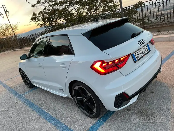 Audi A1 2022 photo 2
