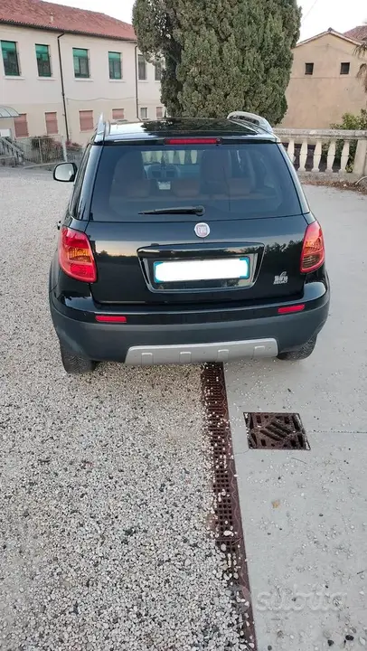 Fiat Sedici 2010 photo 2