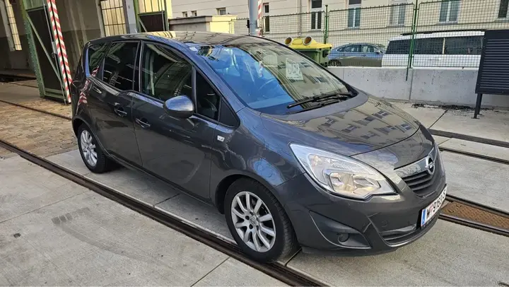 Opel Meriva 2010 photo 2