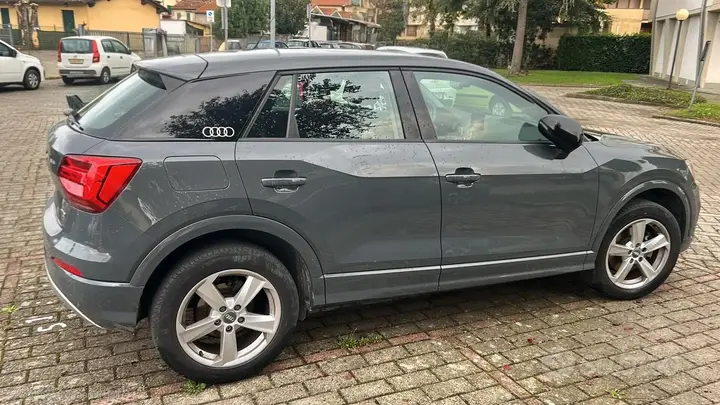 Audi Q2 2017 photo 2