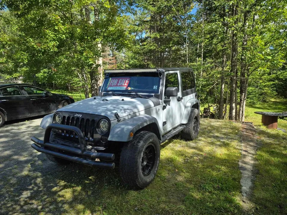 Jeep Wrangler 2013 photo 2