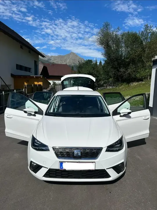 Seat Ibiza 2018 photo 3