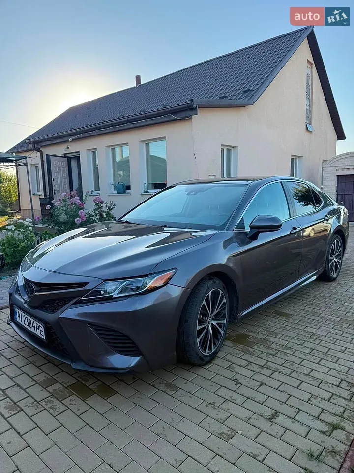 Toyota Camry 2020 photo 2