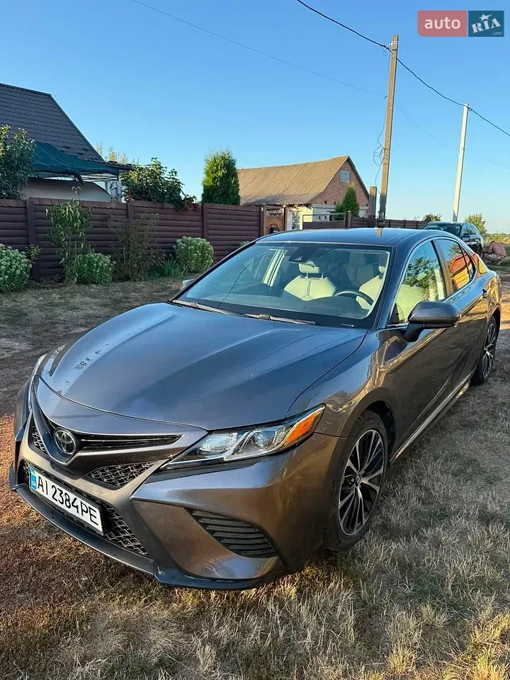 Toyota Camry 2020 photo 3