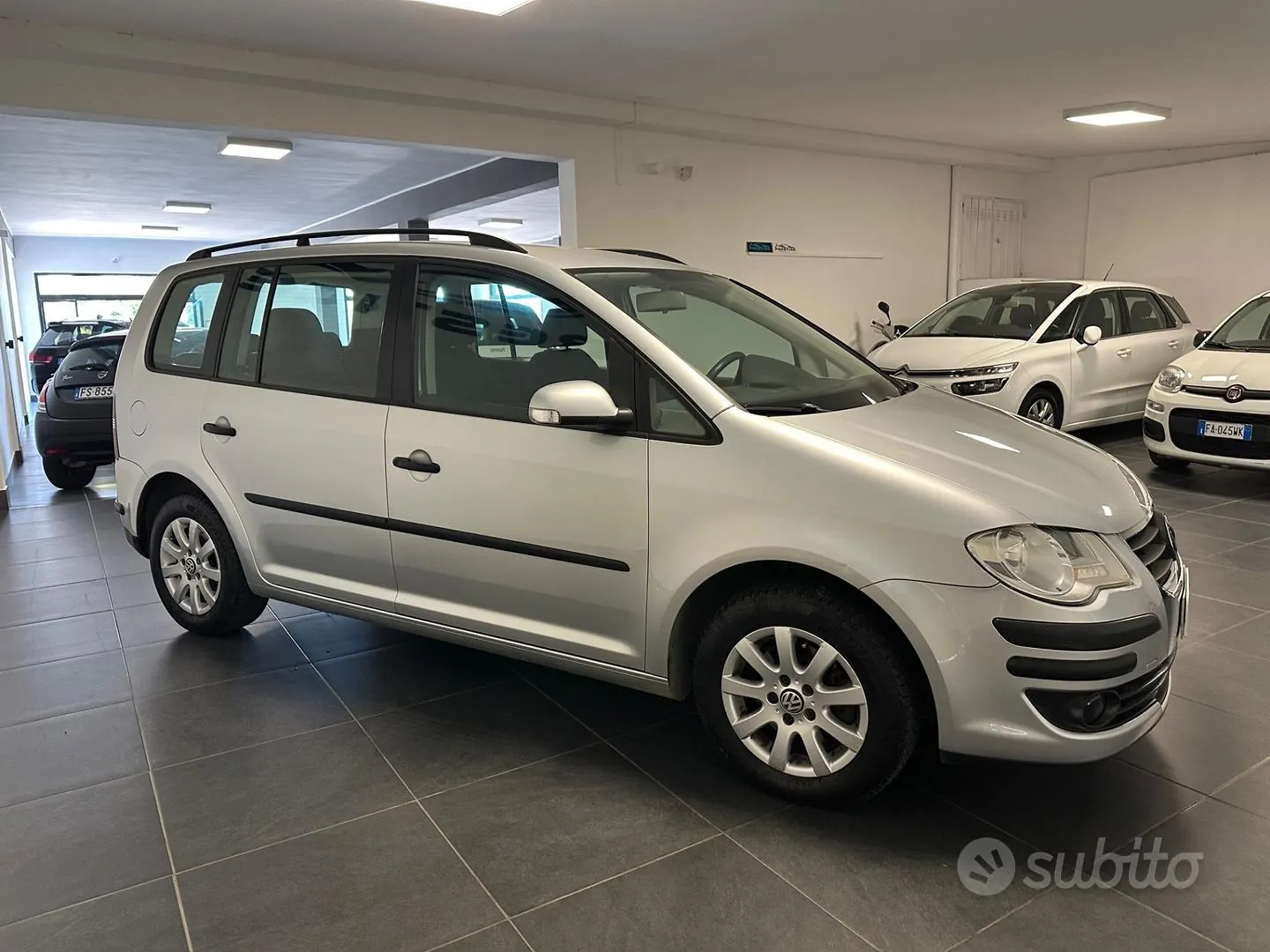 Volkswagen Touran 2007 photo 5