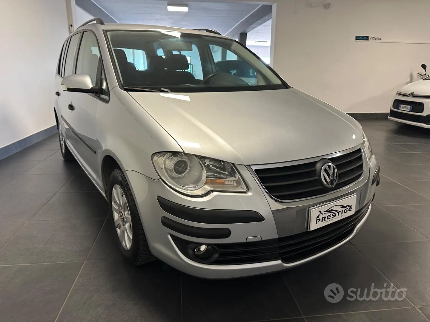 Volkswagen Touran 2007 photo 4