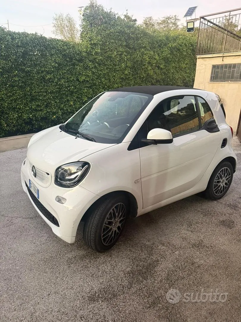 Smart Fortwo 2019 photo 2
