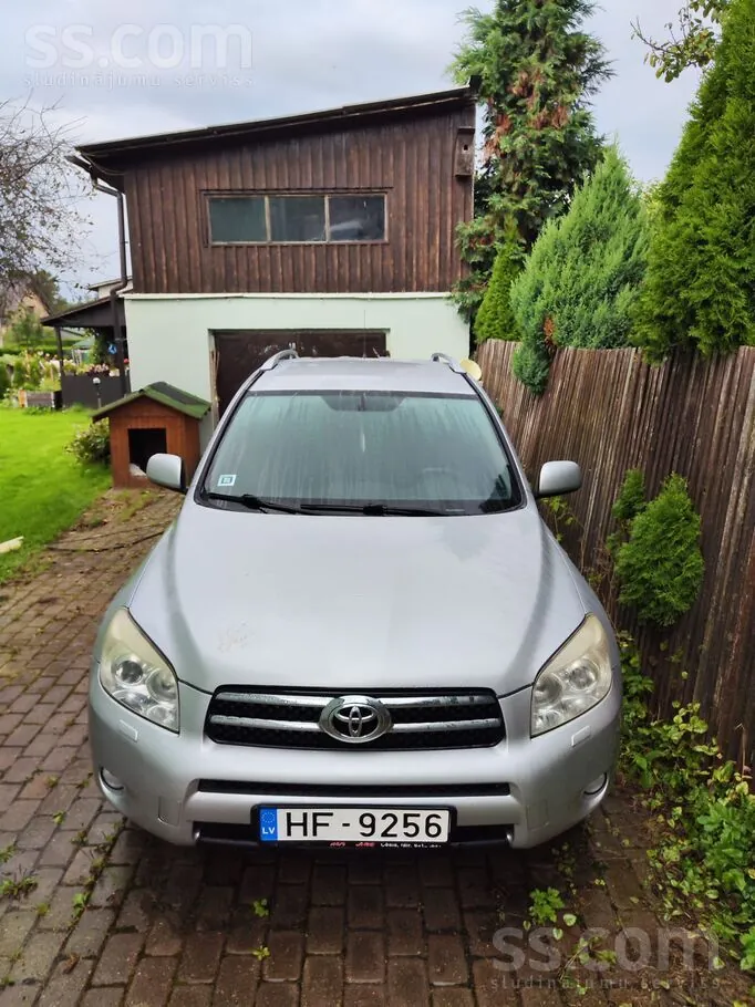 Toyota Rav4 2008 photo 2