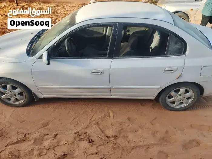 Hyundai Avante 2003 photo 4