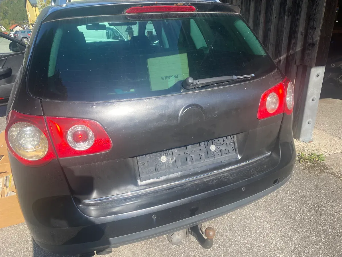 Volkswagen Passat 2006 photo 2