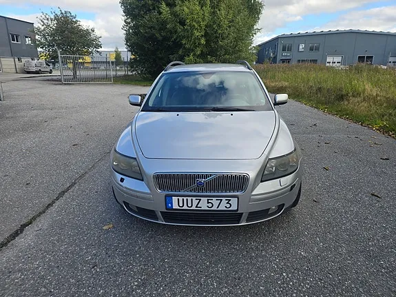 Volvo V50 2004 photo 2