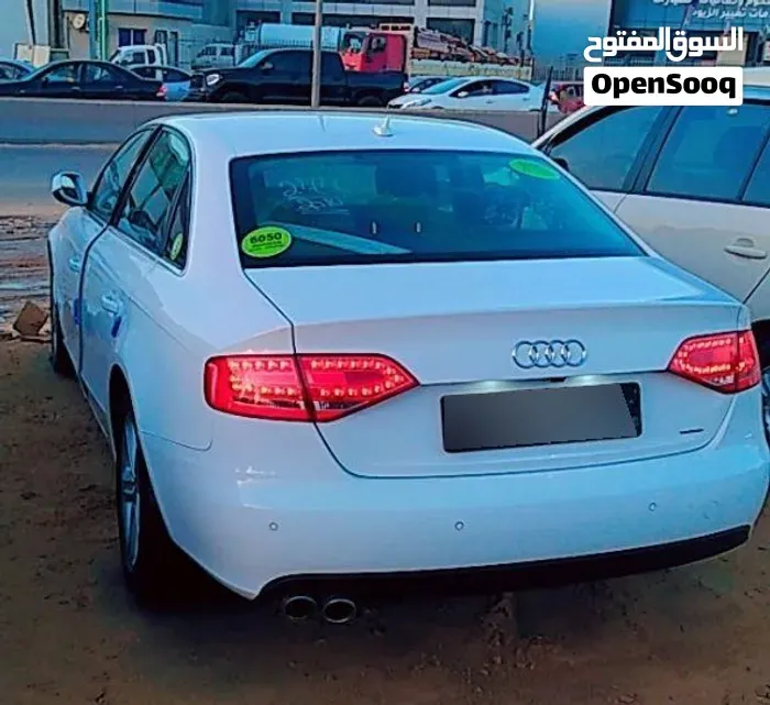 Audi A4 2010 photo 3
