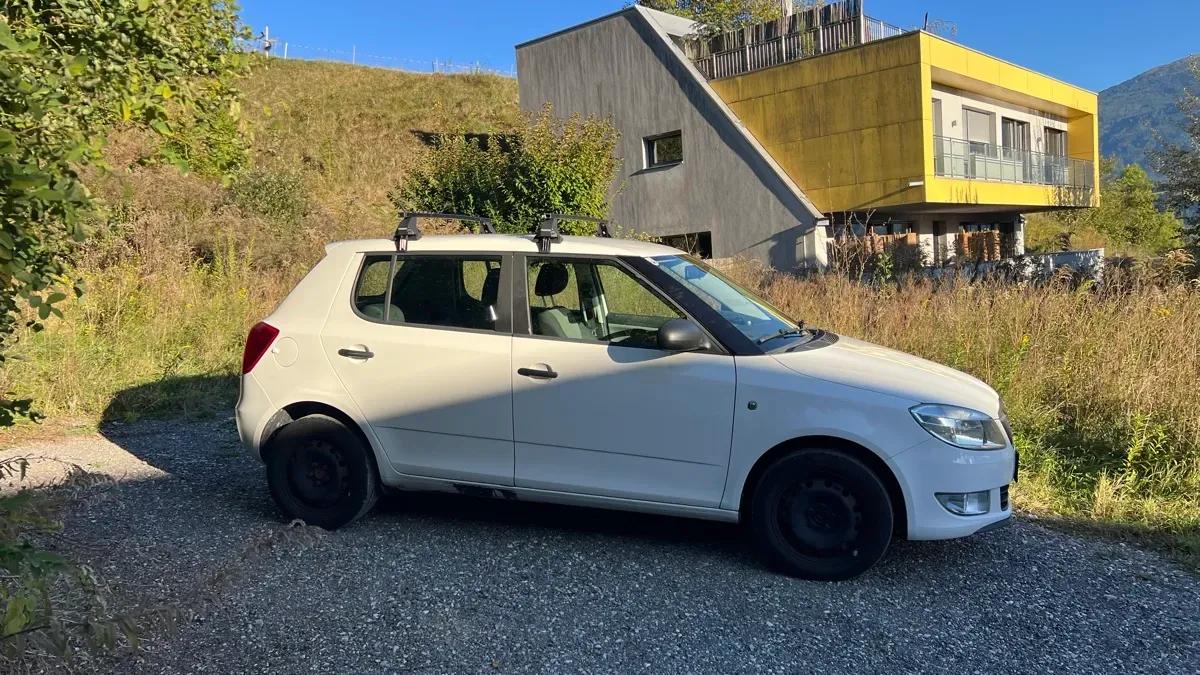 Skoda Fabia 2014 photo 2