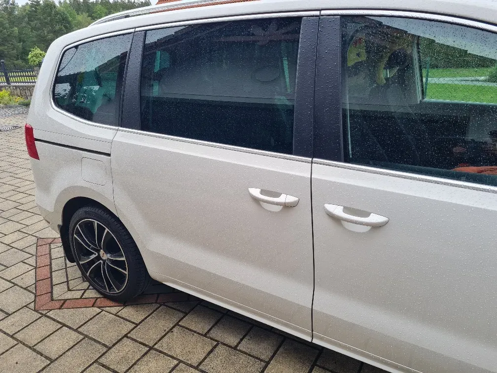 Seat Alhambra 2011 photo 3
