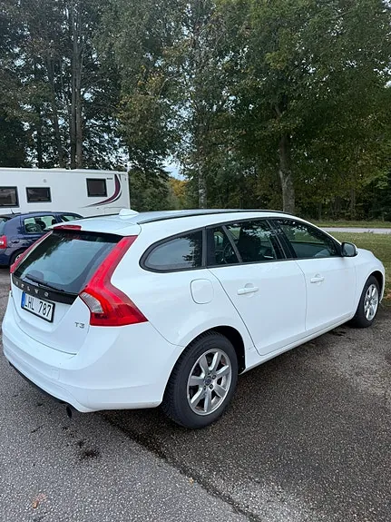 Volvo V60 2014 photo 3