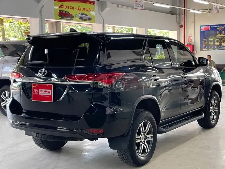 Toyota Fortuner 2024 photo 4