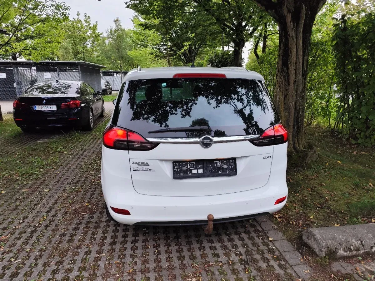Opel Zafira 2012 photo 3