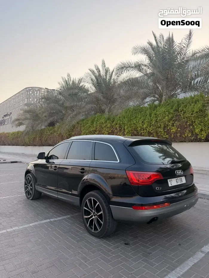 Audi Q7 2011 photo 3
