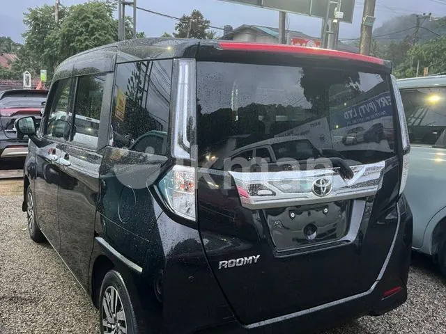 Toyota Roomy 2023 photo 3