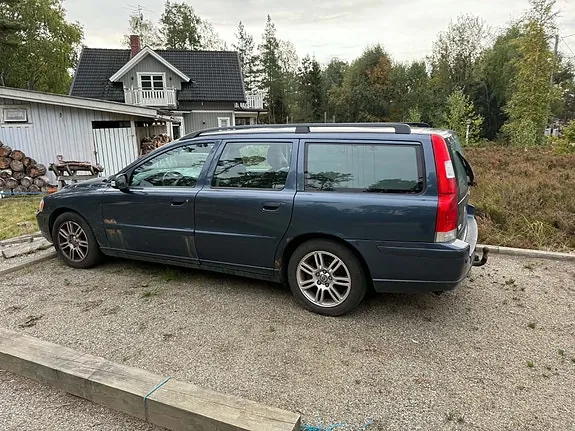 Volvo V70 2007 photo 2