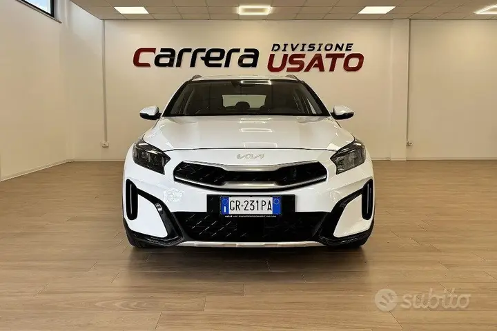 Kia Xceed 2023 photo 2