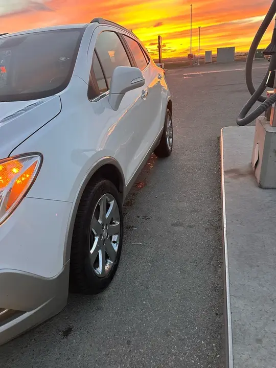 Buick Encore 2016 photo 2