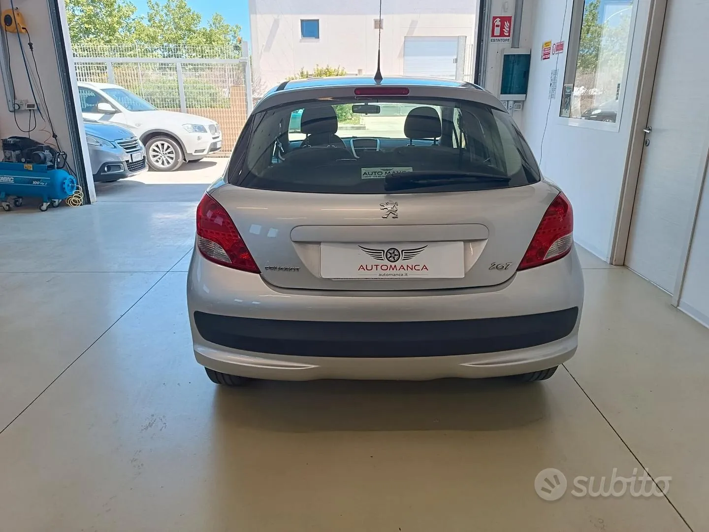 Peugeot 207 2011 photo 5