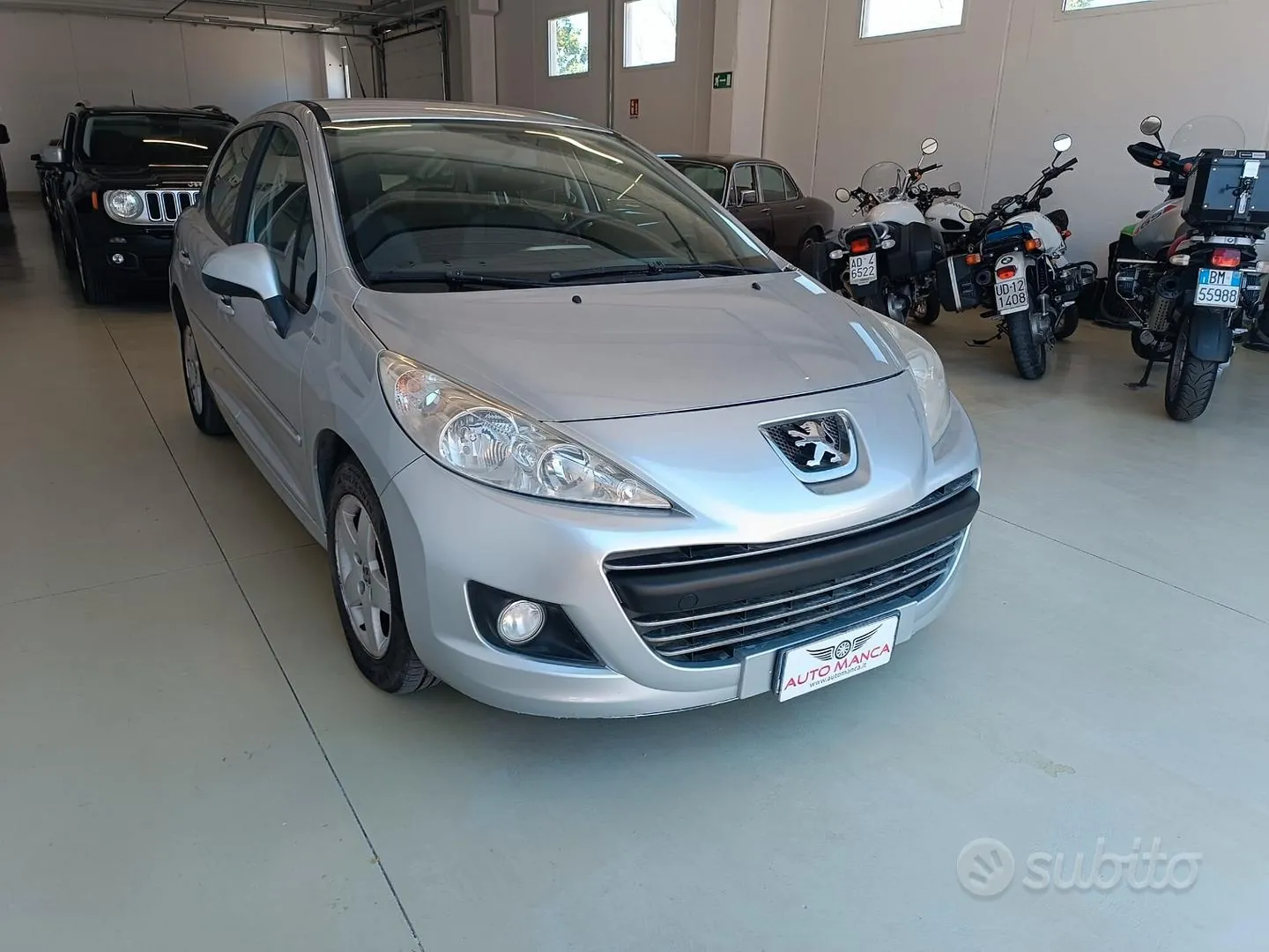 Peugeot 207 2011 photo 3