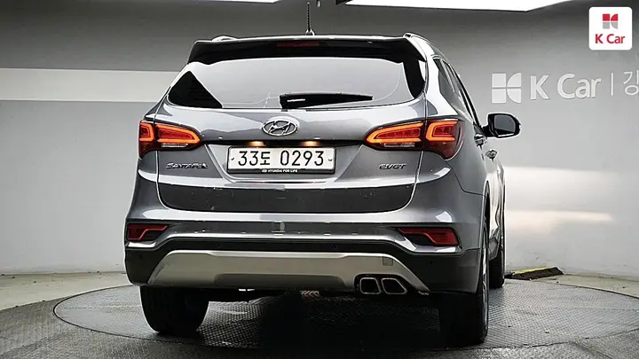 Hyundai Santa Fe 2017 photo 2