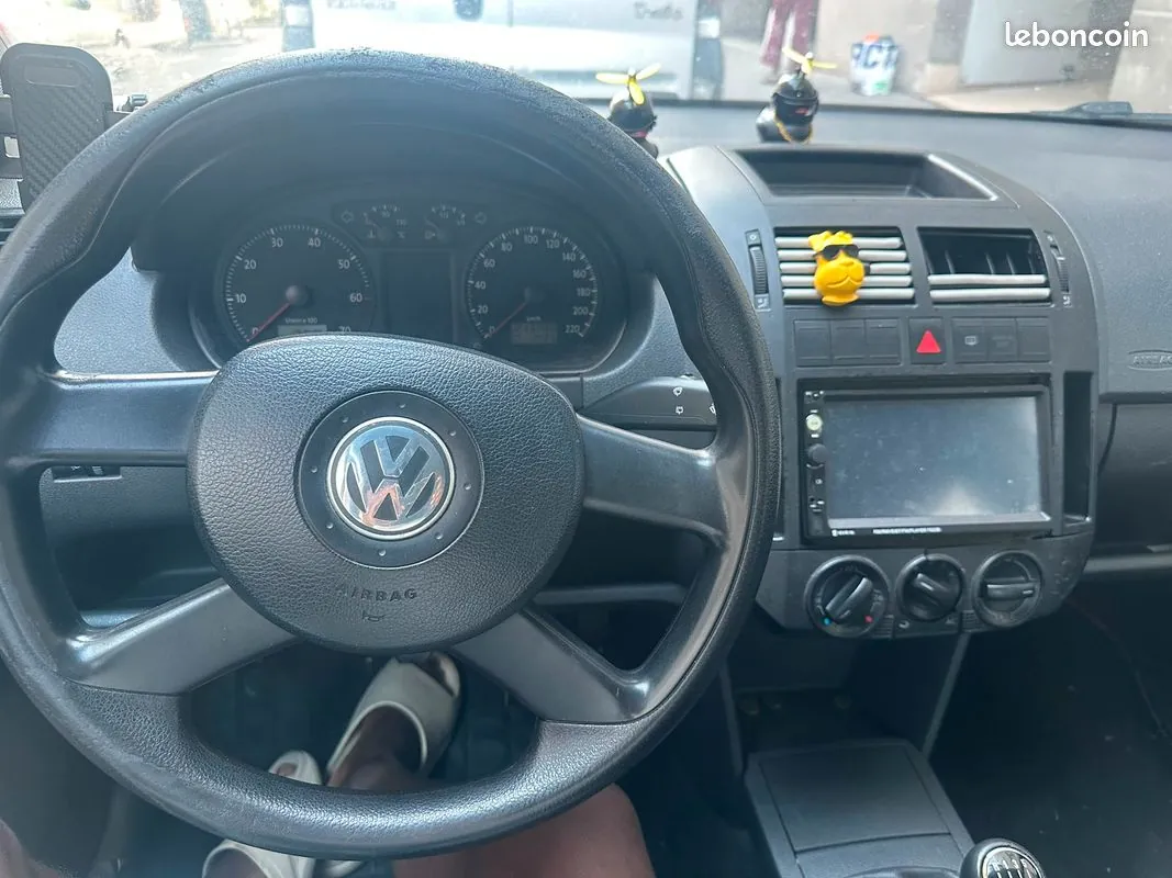 Volkswagen Polo 2005 photo 2