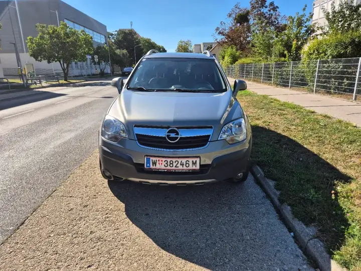 Opel Antara 2010 photo 3