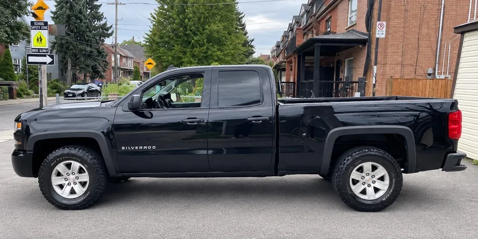 Chevrolet Silverado 1500 2018 photo 2