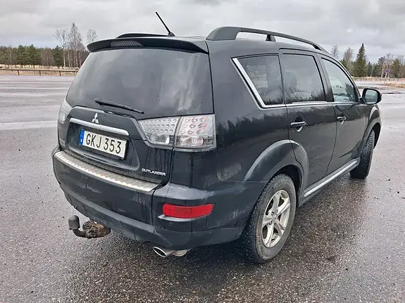 Mitsubishi Outlander 2011 photo 4