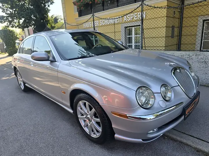 Jaguar S-Type